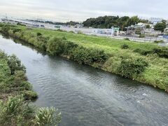 こちらは鶴見川