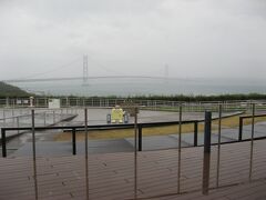 淡路ＳＡで休憩、天気予報のどおり雨が降ってきました(≧▽≦)
