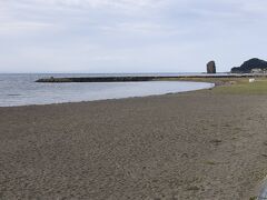 サンセット・ビーチあさむしという、人工の海水浴場の遊歩道を歩いていく。