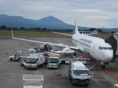 JAL641は、鹿児島に8:25に到着です。
羽田で機体が撮れなかったので鹿児島で1枚！