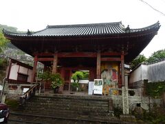 次は東明山「興福寺」です。

元和6（1620）年創建の国内最古とされる黄檗宗の唐寺です。
「山門」が朱塗りなので「あか寺」とも呼ばれているそうです。
拝観料は大人300円です。