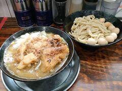 友人宅へ泊まり、翌日の昼ごはんは川崎の麺でるへ。