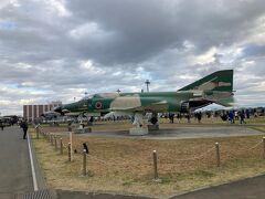 ここには航空自衛隊で使用し退役したジェット機が展示されています。