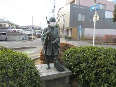 京田辺駅前に一休さん