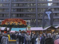 デイリープラザで開催中のChristkindlmarket（ドイツスタイルのクリスマス市場）。シカゴの冬の風物詩。