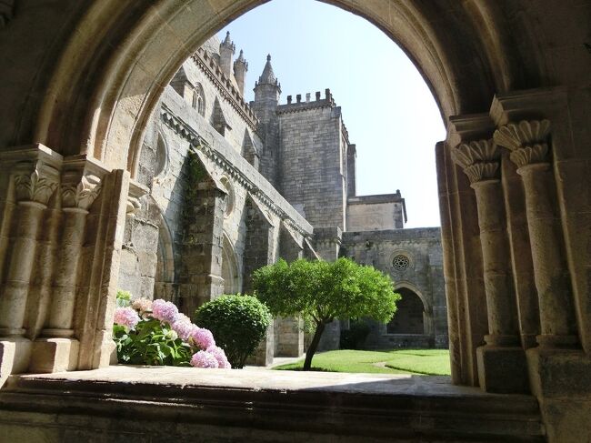 回廊から外を。