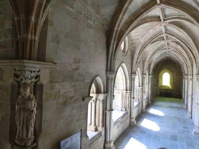 屋上から下りました。<br />カテドラルの回路です。