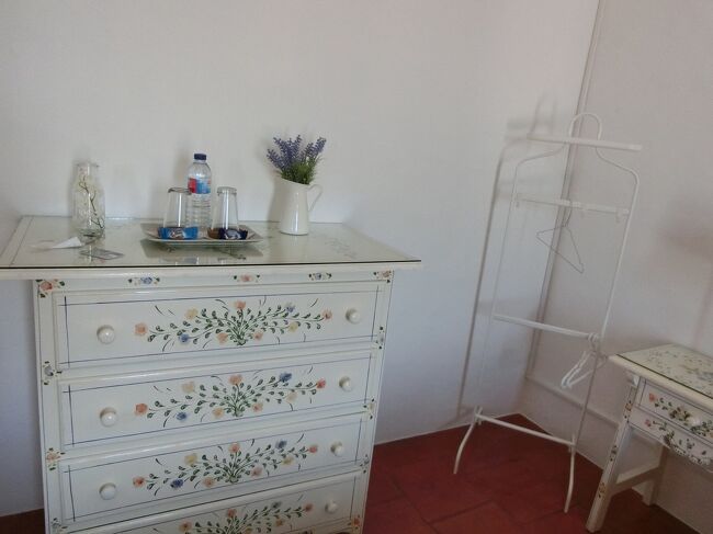 お部屋内も白を基調に可愛いです。