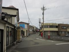 良い意味で「昭和の観光地」ぽい土産物店が連なります
関東で言えば江の島や御岳山の様な雰囲気♪