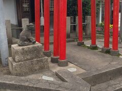 温泉のあと、三嶋神社で参拝。北茅ヶ崎駅の駅の横にあります。