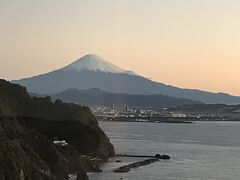 昨日は雨で見れなかった富士山