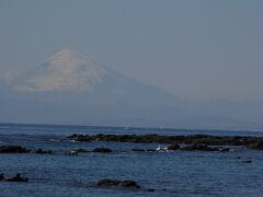 笠島越しの富士山