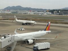 最近、飛行機や旅行系のYouTuberさんたちがこぞって取り上げている台湾の新興航空会社のスターラックス航空です。
2022年2月17日より福岡空港と桃園国際空港を結ぶ路線が新規で就航しました。