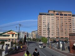 七財橋より　ラビスタ函館ベイとコメダ珈琲ベイエリア店