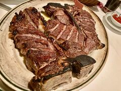 STEAK FOR FOUR、
ちょっと多いかなと思ったけど持ち帰りできるしね。