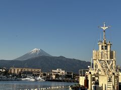 1630  沼津港
多くのお店はすでに閉まってました。
いつものパターン&#128166;