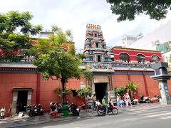 マリアマン寺院

商人によって19世紀後半に建てられたヒンドゥー教の女神マリアマンに捧げられた寺院です。