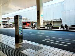 すごい向かい風だと、機長から遅延理由の説明あり。
9:52　那覇空港着
那覇空港国内線旅客ターミナルを出て3番バス停から、120系統の路線バスで移動。
10:05那覇空港発
11:25水釜着