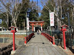 下吉田駅から歩いてすぐ、富士山下宮小室浅間神社。
富士北麓（富士吉田周辺）に住む人たちの信仰の中心だった神社です。
