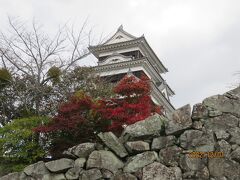 大洲城に到着

電動アシスト自転車のおかげで、お城の急坂もスイスイ
あっという間に本丸下まで（自転車進入可能エリアまで）上がって来ちゃいました


