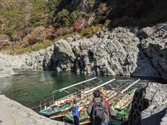 高知県から徳島県に入りました。
ここは大歩危小歩危

観光遊覧船に乗ります。