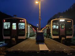 6:20　大白川でこの駅始発の下り小出行きと交換。