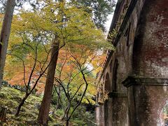 南禅寺にも何度か来ているのですが
嵐山の竹林と一緒で、いつも忘れてしまい
水路閣は実は初めてです。