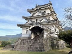 宇和島城
現存１２天守のひとつということで名前は知っていた
こじんまりしている