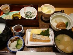 初日に宿泊した、日航プリンセス京都の朝食。

The 日本の朝食という感じですね。