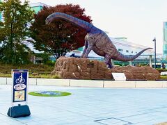 福井駅 恐竜広場