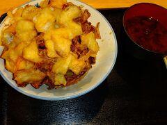 ５００円のかき揚げ丼！この量で味は神！