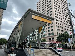 行天宮駅に来ました。お昼時にこの駅に来たってことは・・・