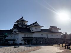 天気も良いしお庭もキレイ。
紅葉が終わりかけだったのが残念