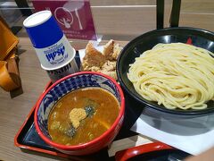 三田製麺所 イオンモール座間店
で、大盛りを二人で食べる。
