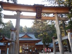 穂高神社に参詣していきます。
このあたりには何度も来ているのにこちらは初訪問。
