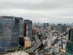 翌朝の部屋からの眺め、日本橋界隈です。