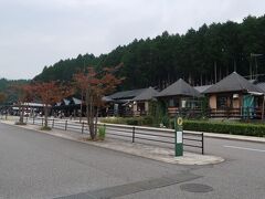 駐車場はほぼ満車状態でしたが、運良く一台出たので待つことなく駐車することが出来ました。