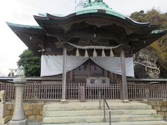 和布刈神事や松本清張の「時間の習俗」の舞台になった和布刈神社本殿です。