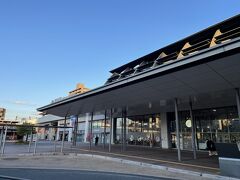 高知駅到着。時間がないのでダッシュ！