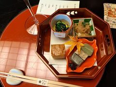 七五三行事も無事終了し、加賀生麩割烹神楽坂前田でお食事会。