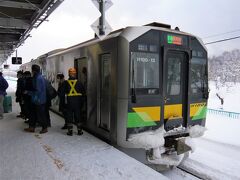 １時間３３分も山間を走って「倶知安駅」に着きました、

車内はほぼ満席でその大半は鉄っちゃんや観光客ばかりでしたね。毎日このほどの乗客が要れば廃線にはならなかったのにと思いました。