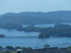 一山越えて、九十九島側に来ると、目に飛び込むのはこの絶景！