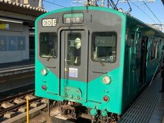 JRの新快速で加古川にでて、加古川線に乗車します。2両編成でした。