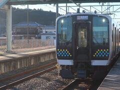 14:22 鹿島線鹿島神宮行
何とか間に合いました
この電車を逃がしたら次の電車は16:01発
またまた1時間半以上電車が来ないので、、、