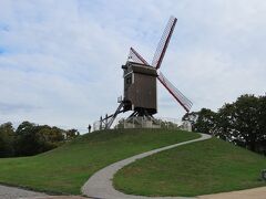 少し歩くと風車があります。


聖ヤンハイス風車
Musea Brugge Card利用