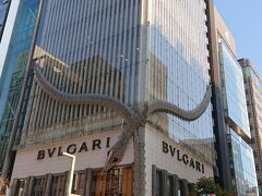 次にお店を出て、銀座の通りを散策。
ブルガリ (銀座タワー店)