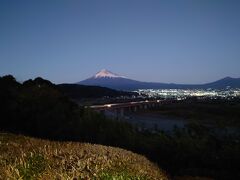 最後にＳＡで富士山を見納め。