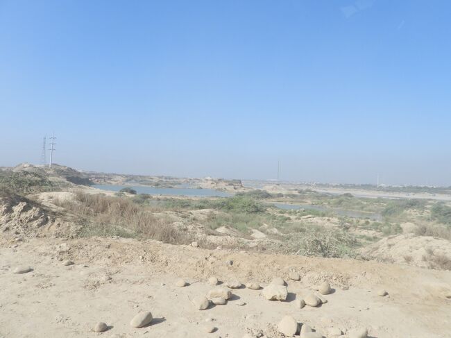 シンド州のカラチからバロチスタン州のハブの境界のハブ川は洪水被害が大きかったようです。