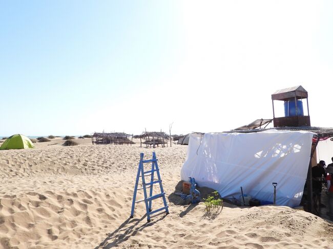 まずはダイニングへ