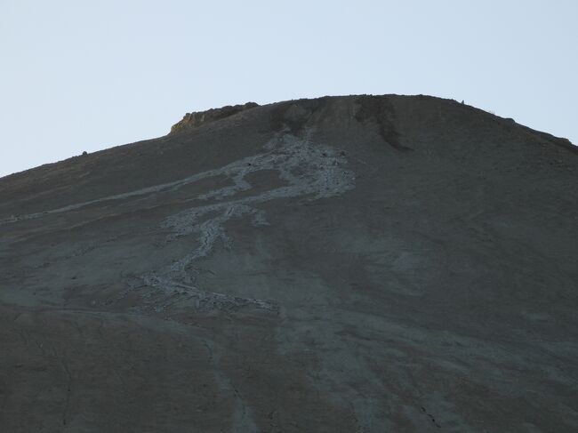 泥が流れ出しています